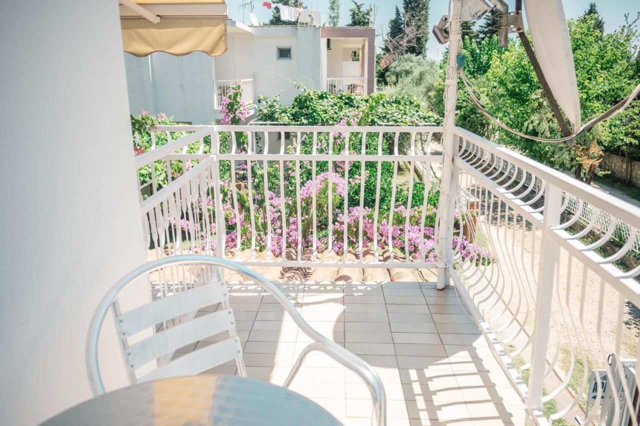 Vila Adriatik Ulcinj Exterior foto