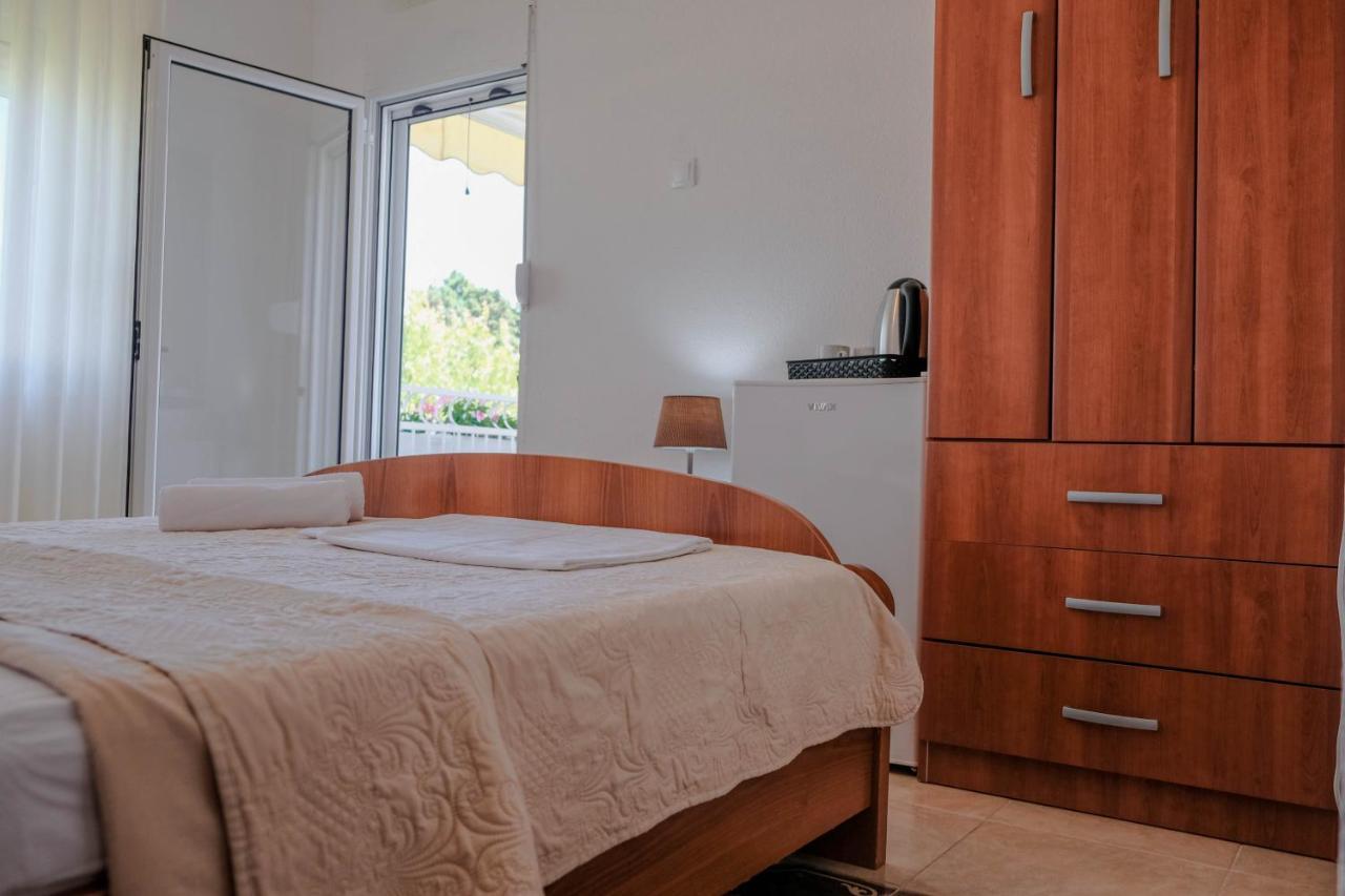 Vila Adriatik Ulcinj Exterior foto